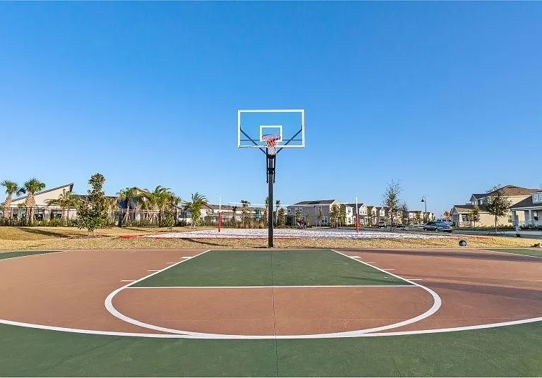 2057 Lasso Loop — Photo 19