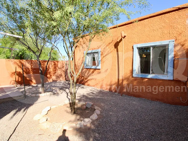 4402 E Pima St — Photo 14