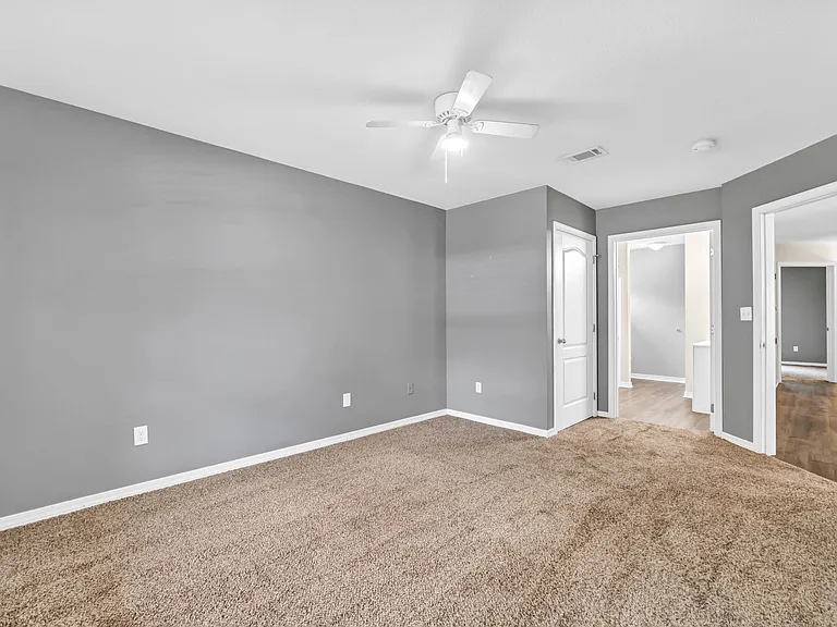 110 Methodist Ave SE #D — Photo 13