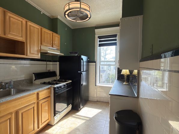 584 Bay Ridge Pkwy Floor 2
