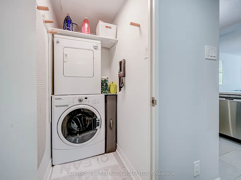 92 King St E #207 — Photo 21
