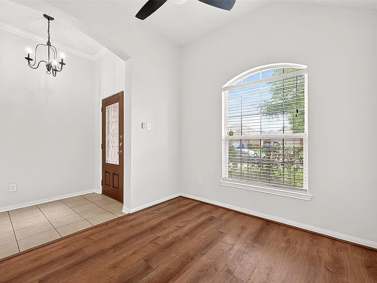 6030 Wildbriar Ln — Photo 11