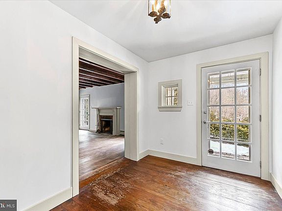 3rd image of 2440 Chester Springs Rd