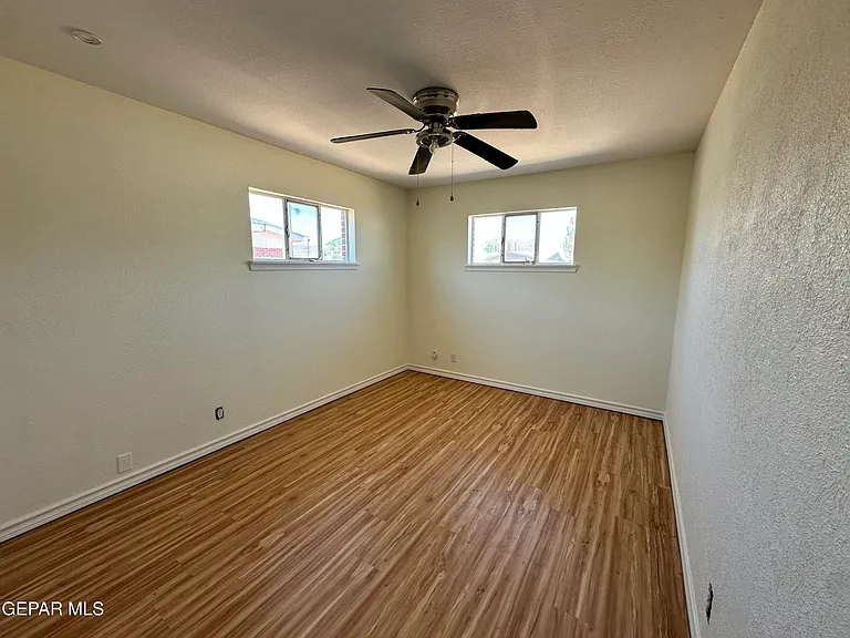 10336 Windsor Dr — Photo 11