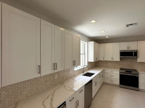 18360 Coral Chase Drive, Boca Raton, FL 33498