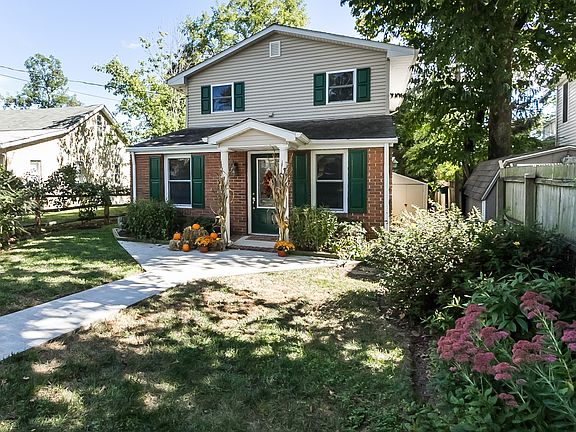 Welcoming Front Entry