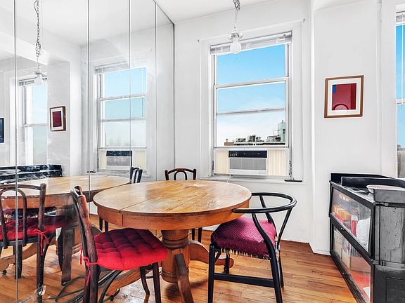 3rd image of 41 Eastern Pkwy APT 12C
