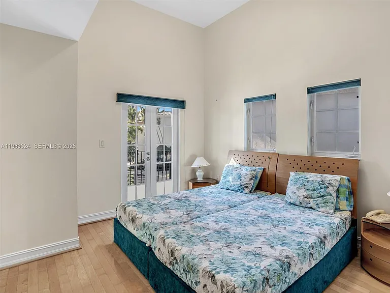 20780 NE 32nd Ave — Photo 42