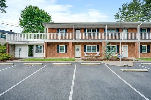 184 Elm St Photo 1