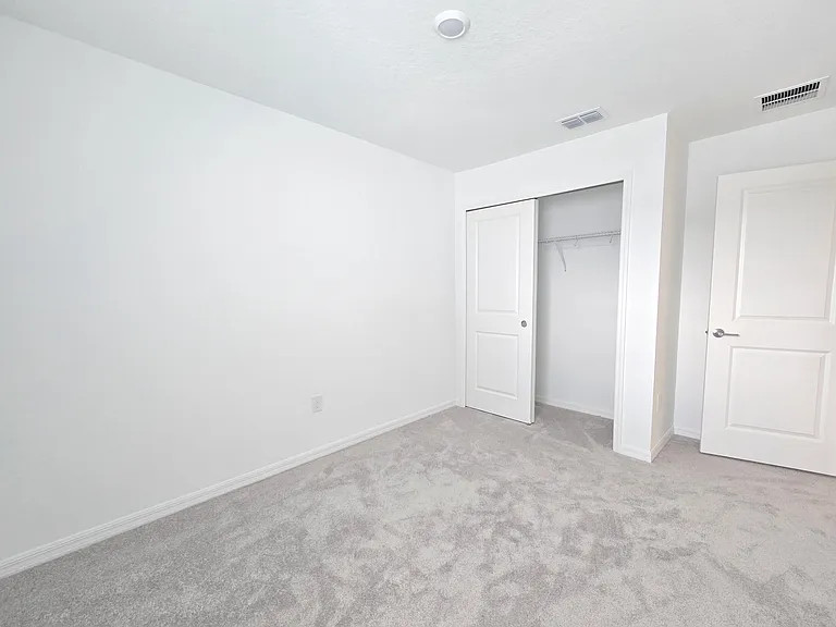 2073 Hallier Cv — Photo 27