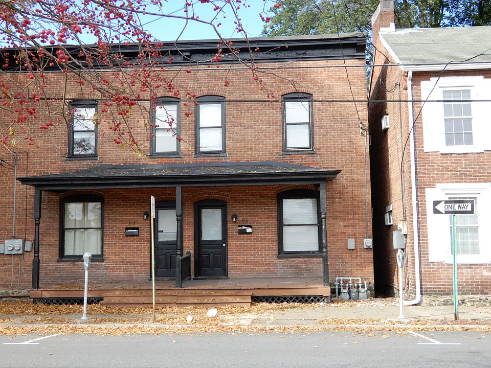 816 Monroe St #816