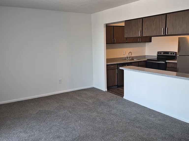 Bridlewood Apartments — Photo 5