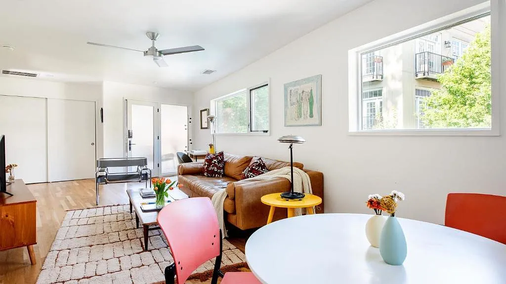 1 bed, 600 sqft, $3,000 — Photo 3