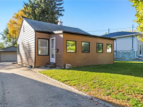 259 East St, London, ON N5Z 2S3