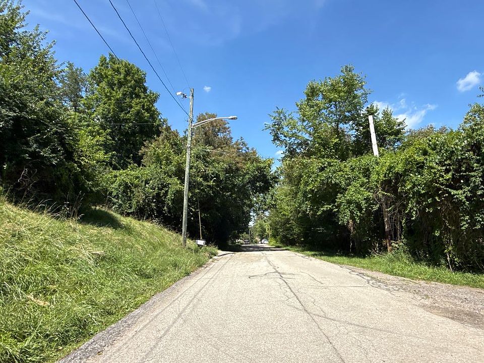 2nd image of 1823 State St