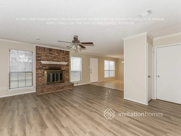 1456 Thistlewood Ln — Photo 6