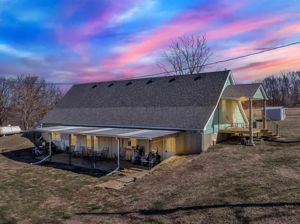 31533 Providence Rd, Smithton, MO 65350