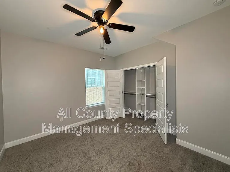 333 Underhill Dr — Photo 11