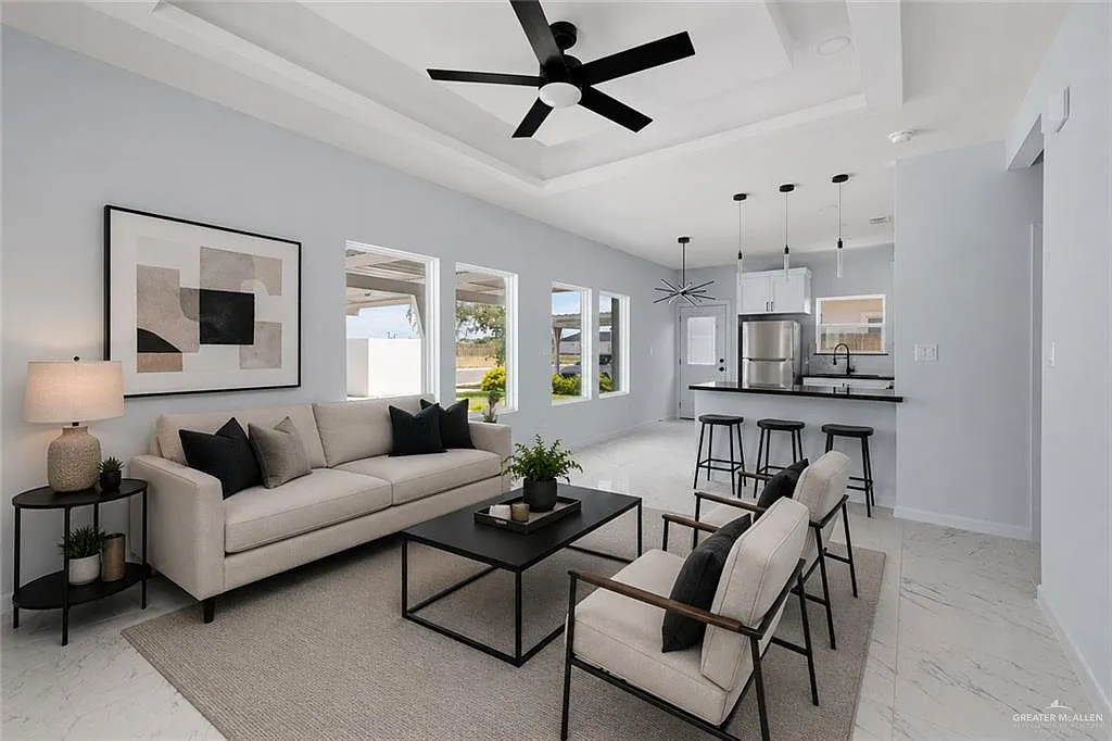 2 bed, 2.0 bath, 934 sqft, $1,150 — Photo 3