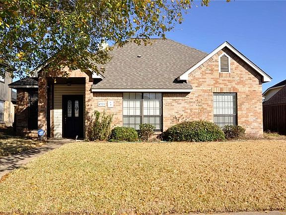 2nd image of 4921 Meadow Vista Pl