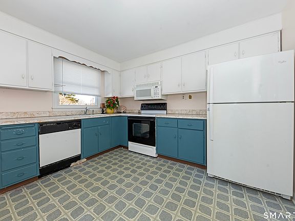 4th image of 178 Mungertown Road