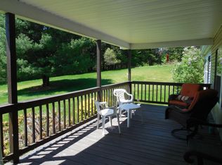 11 Henderson Rd, Milanville, PA 18443