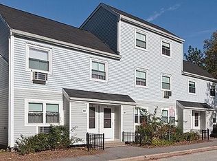 101 Lowell St, Springfield, MA 01104