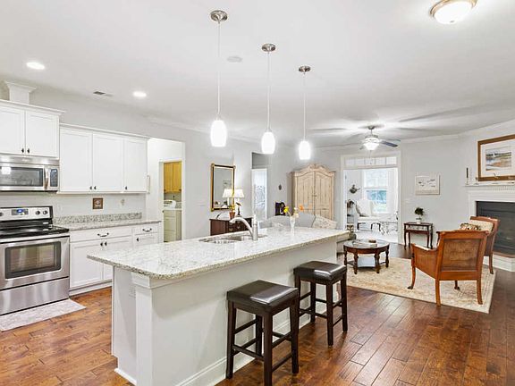 2nd image of 3055 Olivia Marie Ln