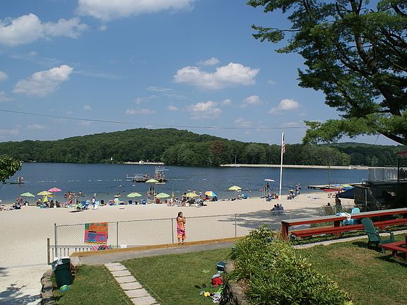 Main beach-clubhouse & recreational complex:tennis,basketball, sailing etc