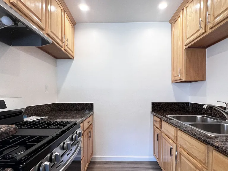 1719 W Malvern Ave #2 — Photo 11