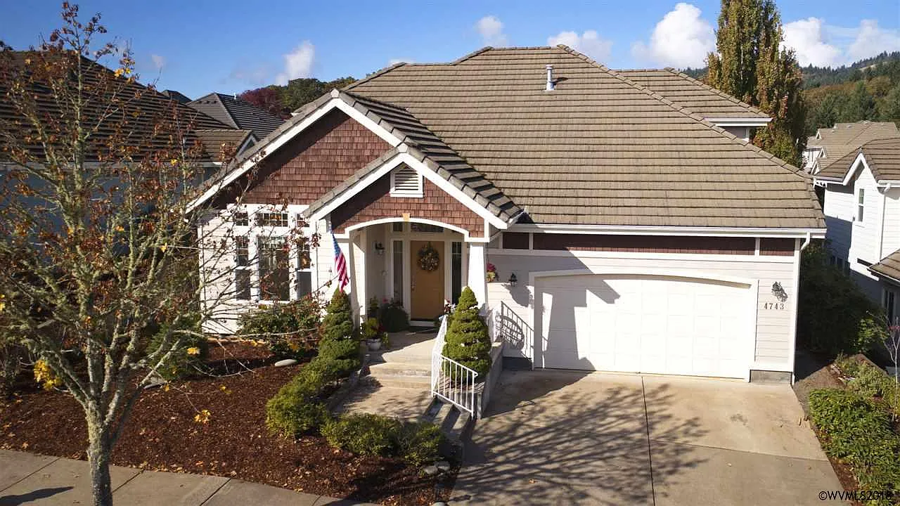 4743 NW Veronica Pl photo 1
