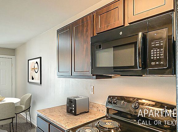 3rd image of 15 Parkway Forest Dr #2039