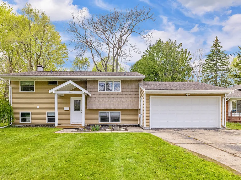 11166 Riverview Dr — Photo 61
