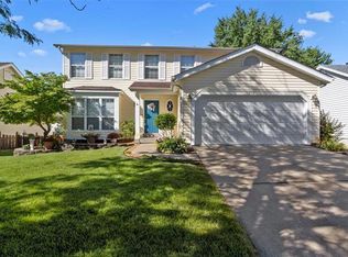 514 Chapel Cross Dr, Florissant, MO 63031