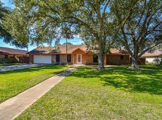 1725 6th St, Hempstead, TX 77445