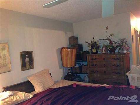3rd image of 1228 West Ave APT 404