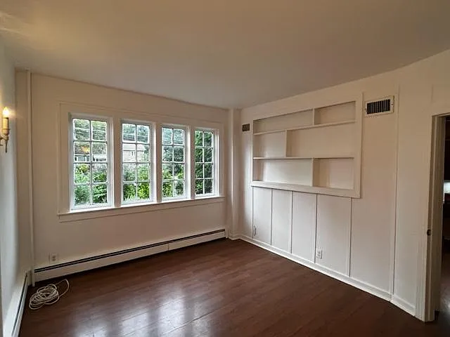 223 W Trenton Ave — Photo 2