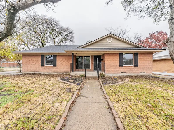 4518 Live Oak Dr, Mesquite, TX 75150