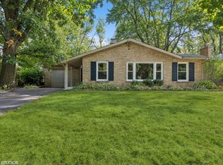 731 Dundee Ave, Barrington, IL