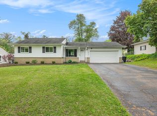 1594 Marylestone Dr, West Bloomfield, MI