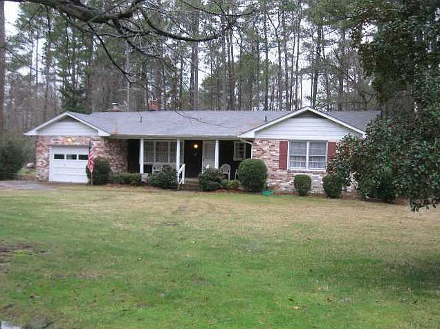 2nd image of 221 Jethro Ln