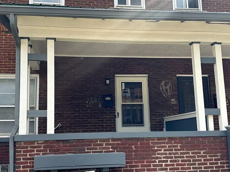 289 E 18th Ave — Photo 1