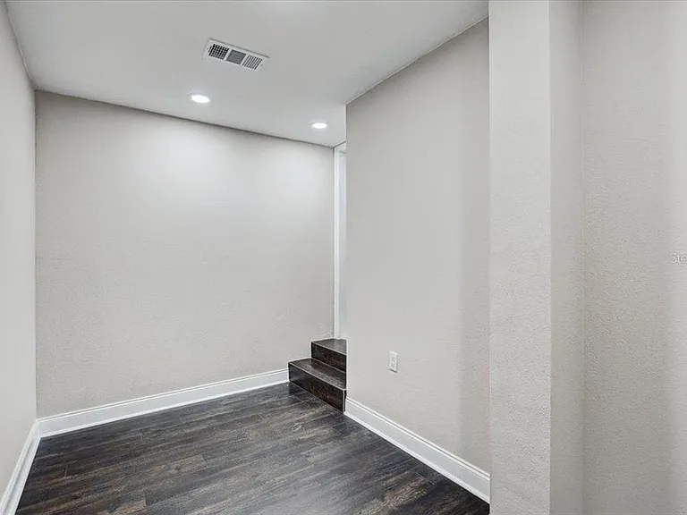 7209 Meeting House Ln — Photo 42