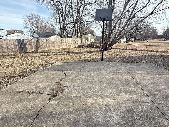 4th image of 3626 Wild Ivy Ct