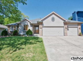 6302 S 158th St, Omaha, NE 68135