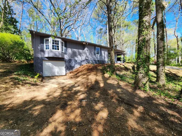 215 Birch St, Jasper, GA 30143