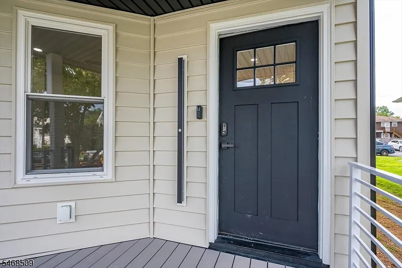 3 bed, 2.0 bath, $3,850 — Photo 2