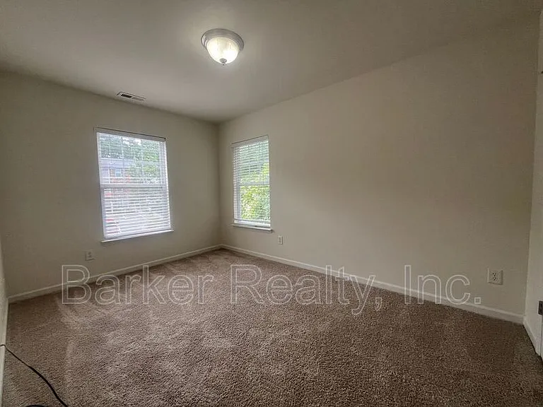 11711-100 Mezzanine Dr — Photo 7