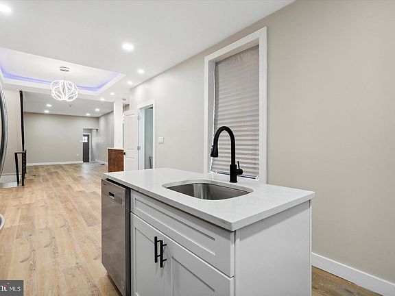 4th image of 5428 Trinity St