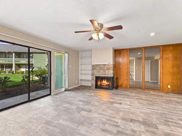 14777 Wunderlich Dr APT 2405, Houston, TX 77069